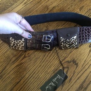 snakeskin belt w/ animal print pockets